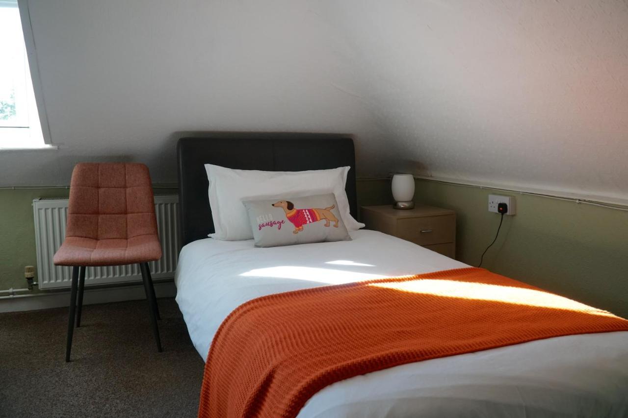 דובר Castle House Guest House מראה חיצוני תמונה
