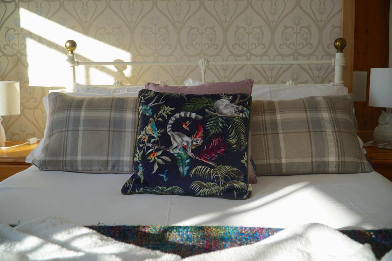דובר Castle House Guest House מראה חיצוני תמונה
