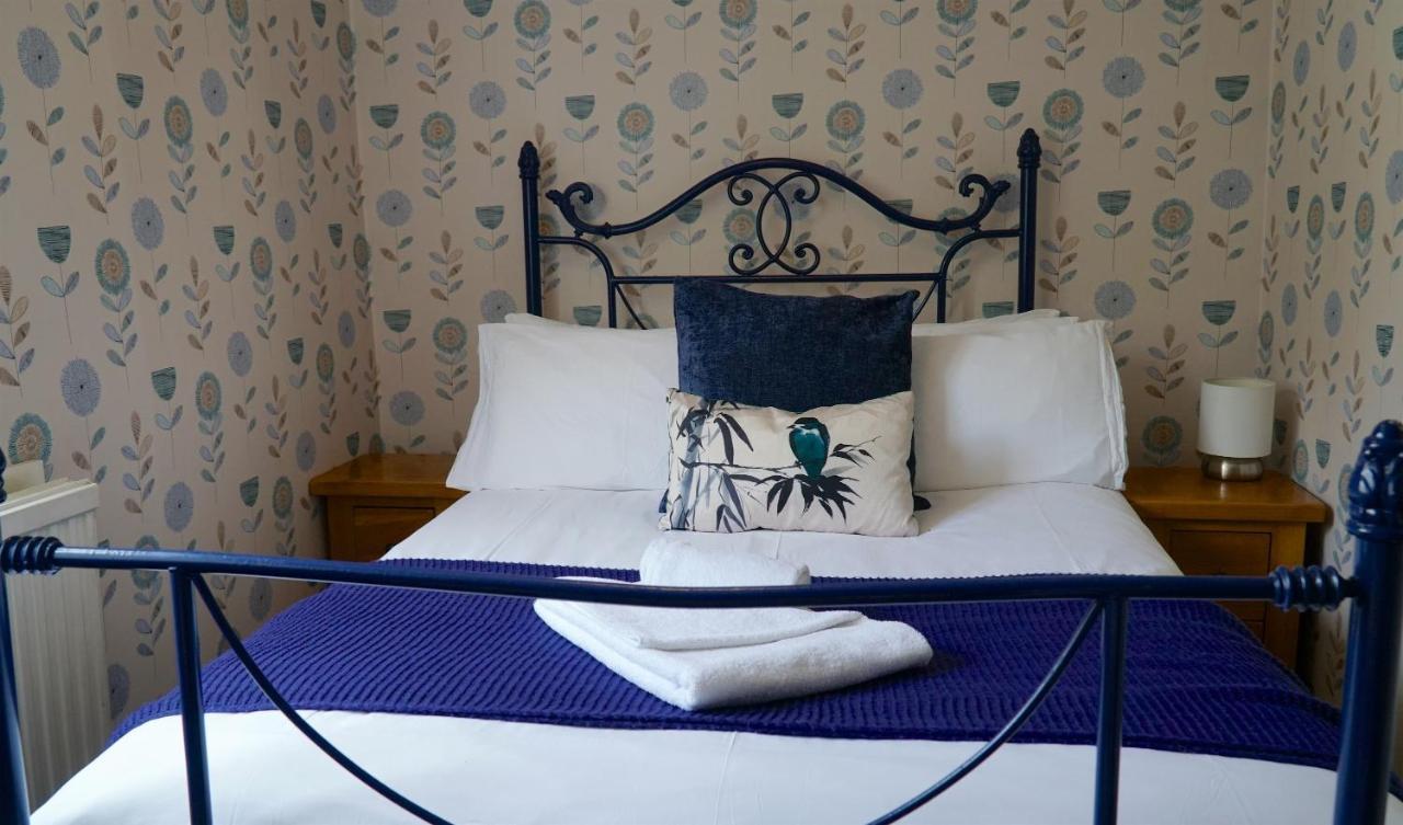 דובר Castle House Guest House מראה חיצוני תמונה